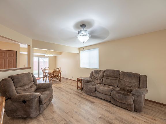 3rd image of 1068 Serendipity Dr