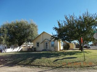 255 W Crosby St, Slaton, TX 79364