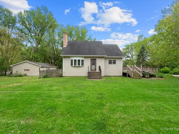 119 W South Ave, Spring Grove, IL 60081