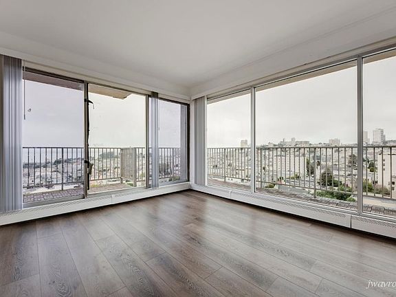 3rd image of 2030 Vallejo St #303