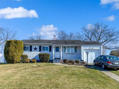 46 Robin Hill Place, Brentwood, NY, 11717