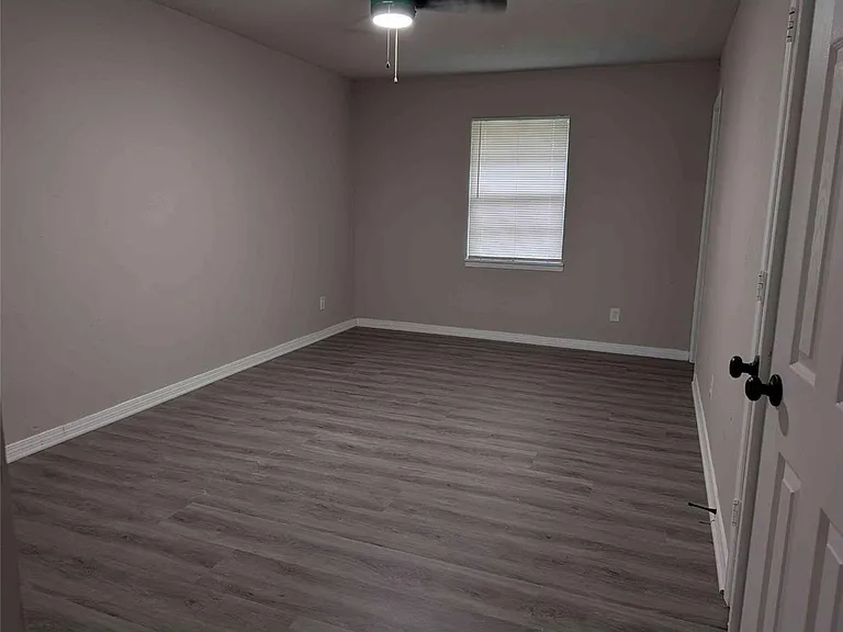 10922 Lockgate Ln — Photo 12