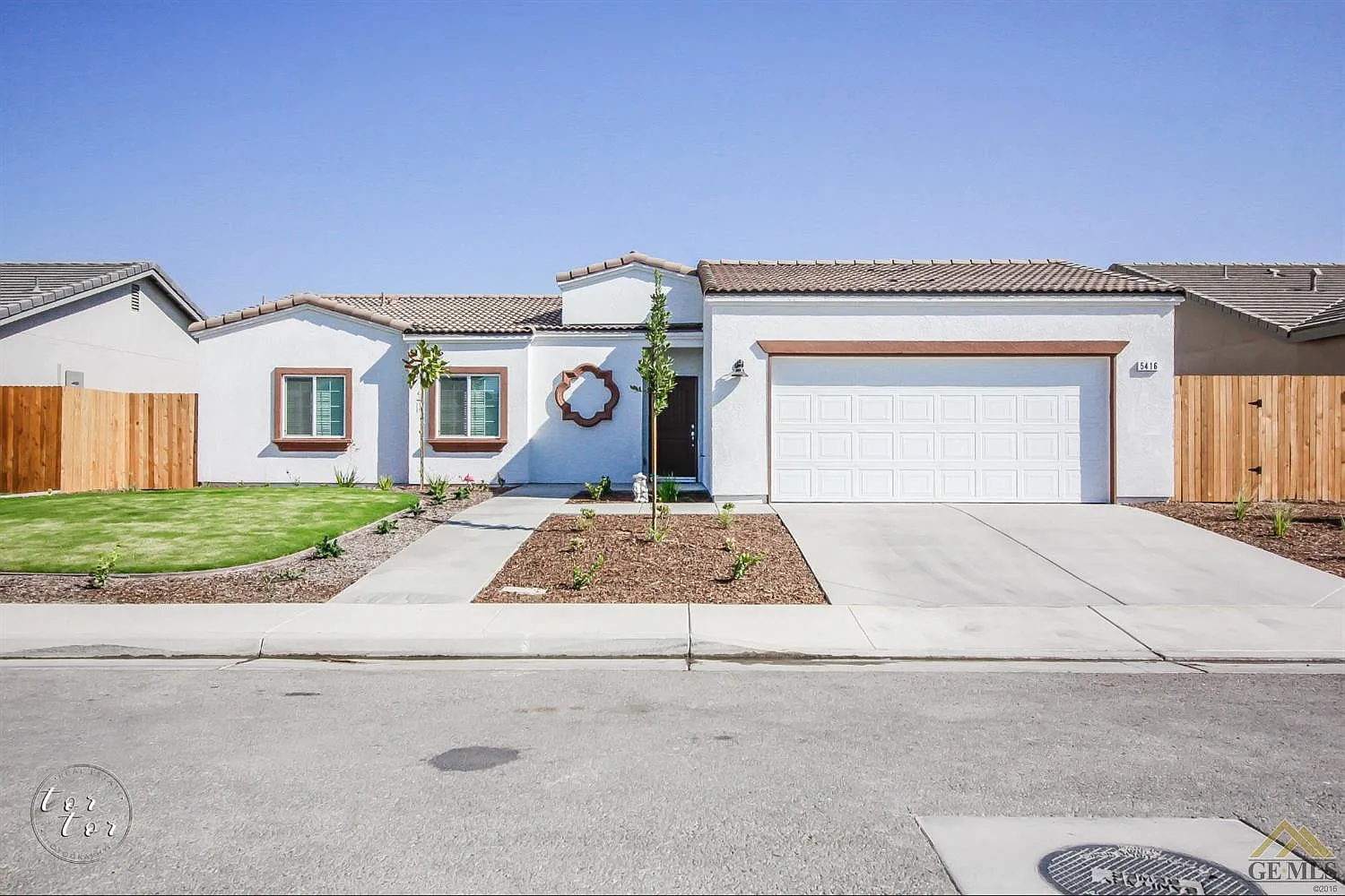 5519 Blanco Dr photo 1