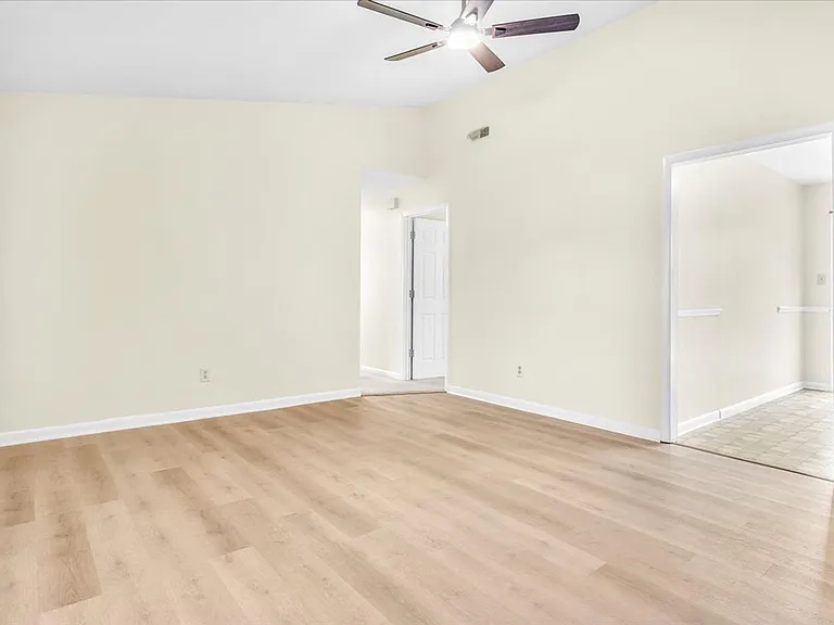 1019 Blue Leaf Pl — Photo 5