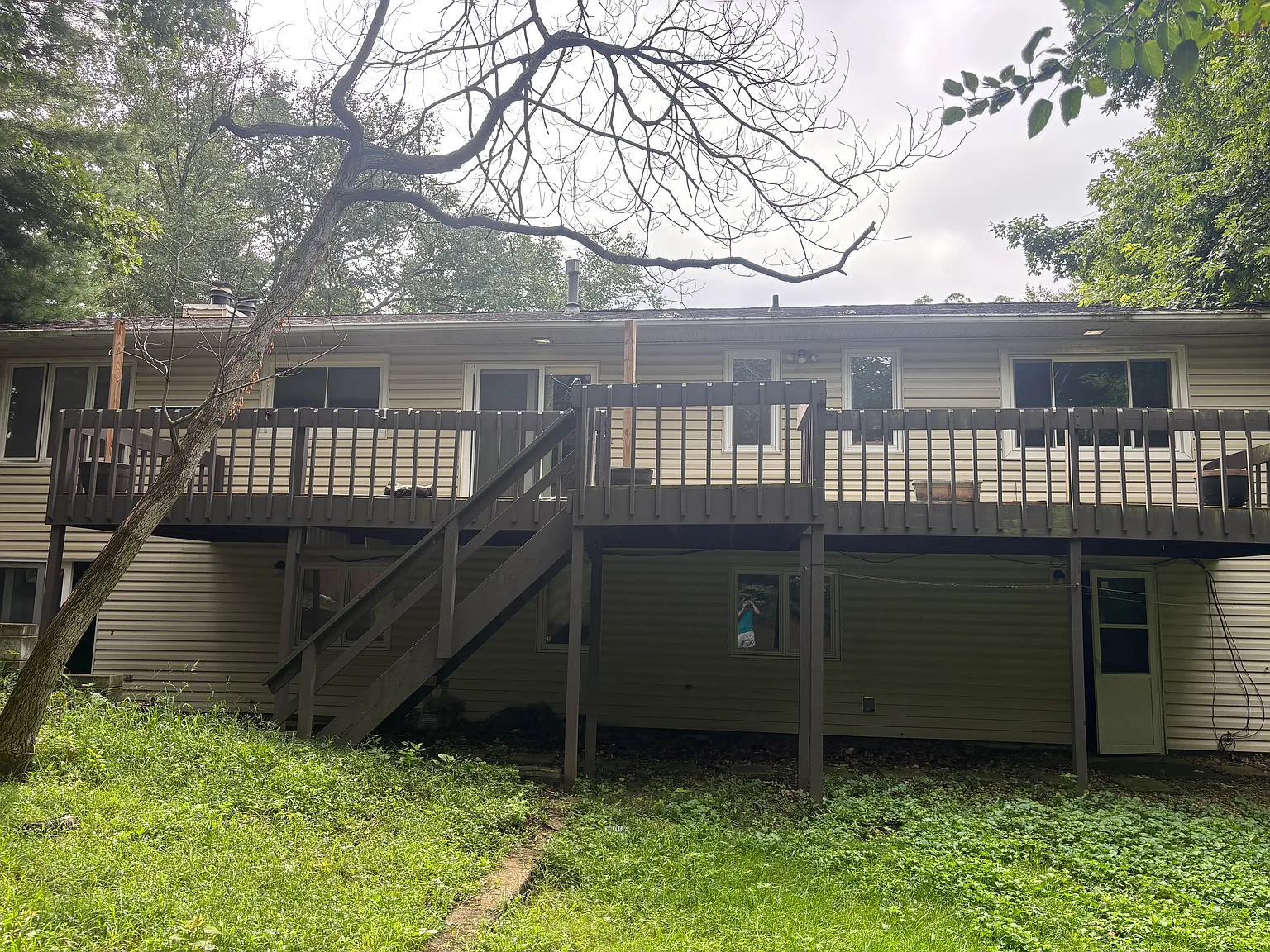 4 bed, 2185 sqft, $2,250 — Photo 3