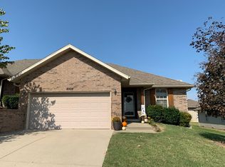 2305 W Jonquil Ln, Ozark, MO 65721