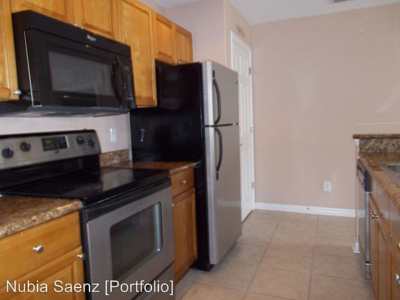 3rd image of 171 Melissa Pl