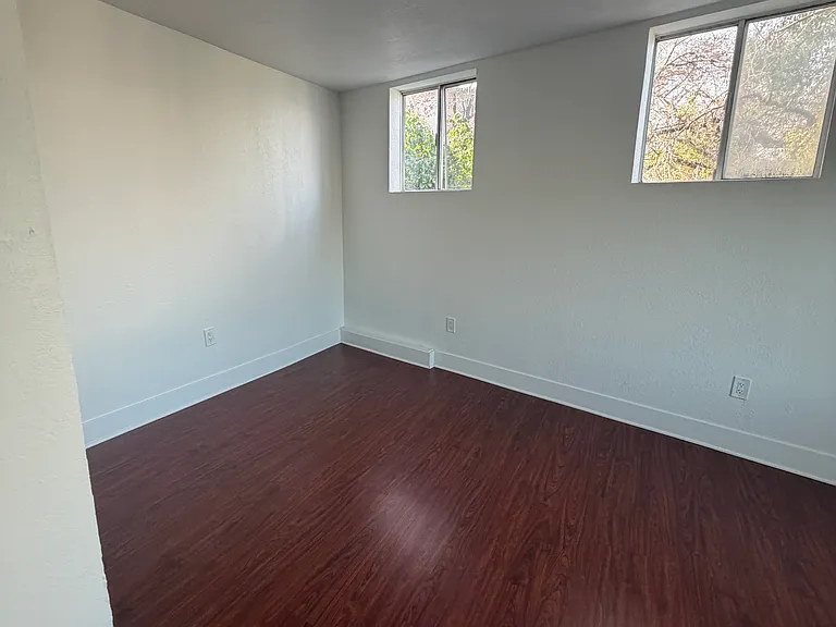 1810 E 25th St #100 — Photo 7