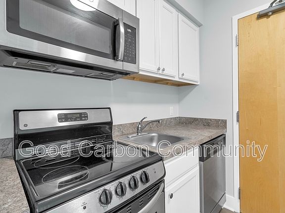 4th image of 2136 Main St APT 102