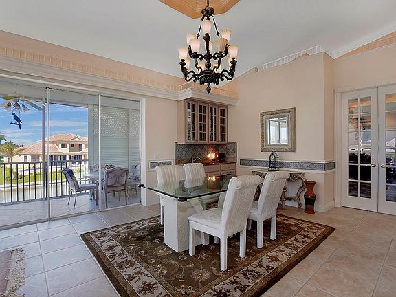 5th image of 840 S Heathwood Dr #Home