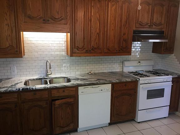 4th image of 5817 Straley Ave