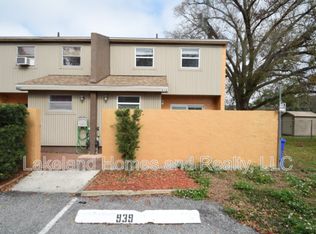 939 Castle Way, Lakeland, FL 33803