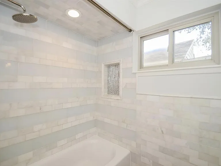 13814 Lynnwood Ln — Photo 15