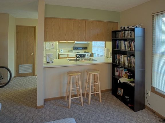 2nd image of 705 N 5th St #9169356
