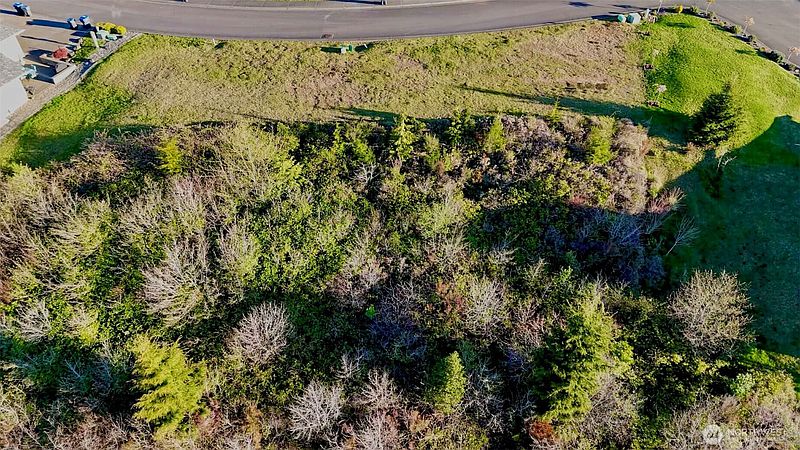 5th image of 1154 Grays Pointe Lane