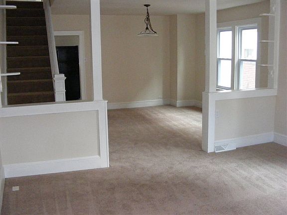 4th image of 52 Lawson Ave