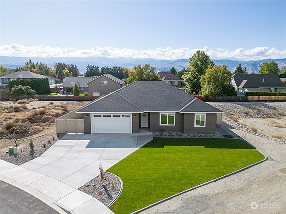 3rd image of 2259 Brinley Court