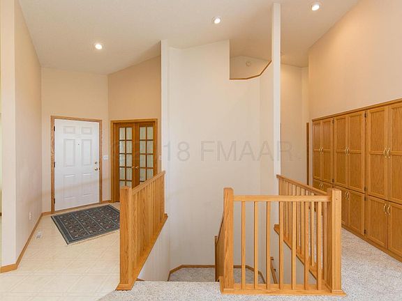 3rd image of 2932 Eagle Dr