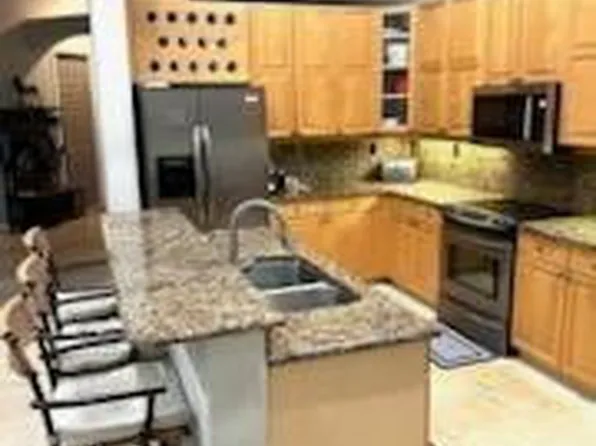 1115 PAPAYA Street, Hollywood, FL 33019