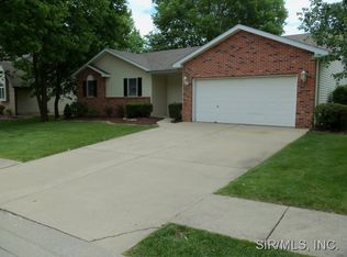 120 Behrens Dr, Edwardsville, IL 62025