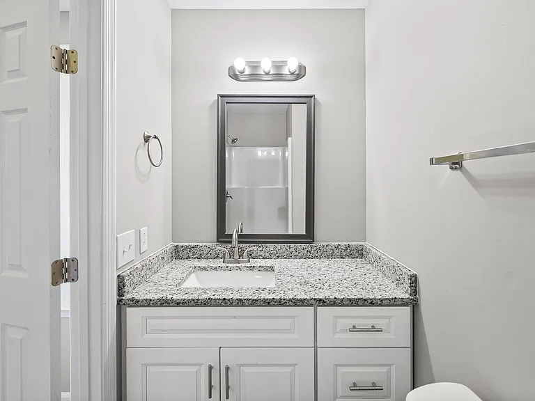 931 Poppy Dr — Photo 19