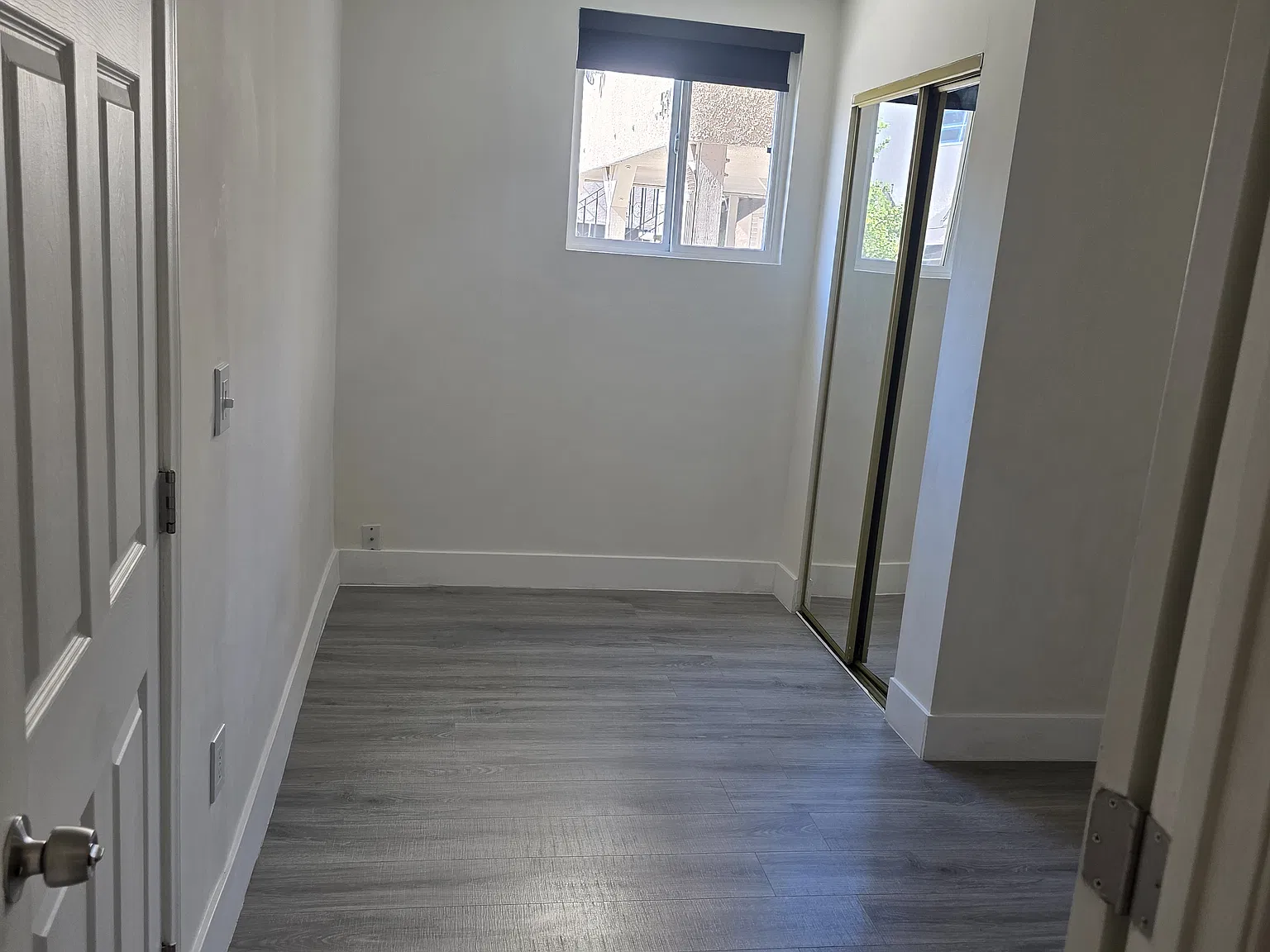 1 bed, 350 sqft, $1,900 — Photo 3
