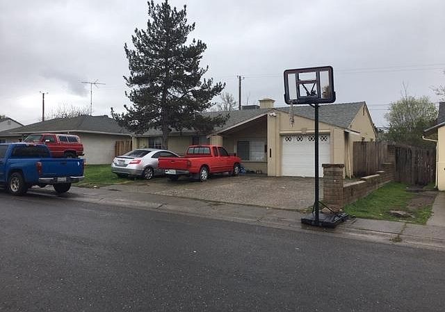 1st image of 3720 David Dr