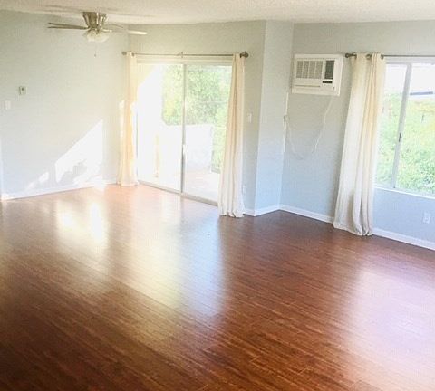 5th image of 1607 Greenfield Ave