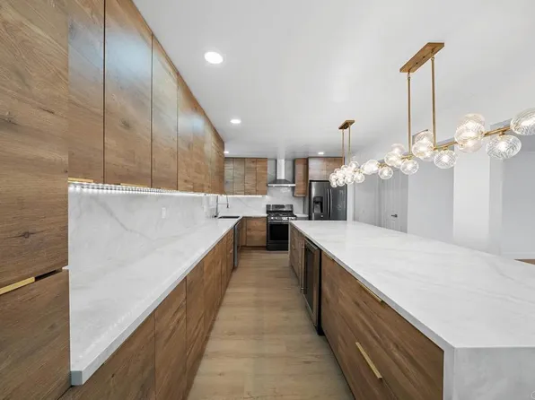 2104 E 12th St, National City, CA 91950