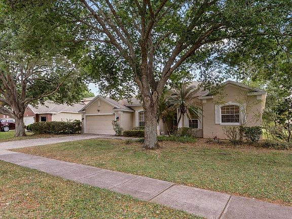 3rd image of 3848 Long Branch Ln