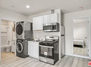 7703 Baird Ave, Reseda, CA 91335
