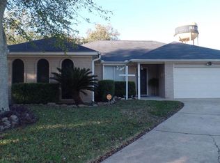 602 S 4th St, Nederland, TX 77627