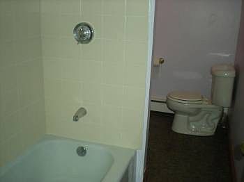 4th image of 2732 Pawtucket Ave #2