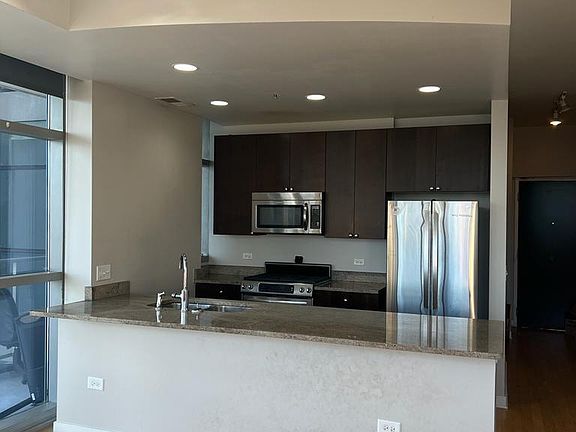 2nd image of 303 W Ohio St #3806