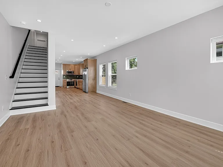 2437 Guilford Ave — Photo 7