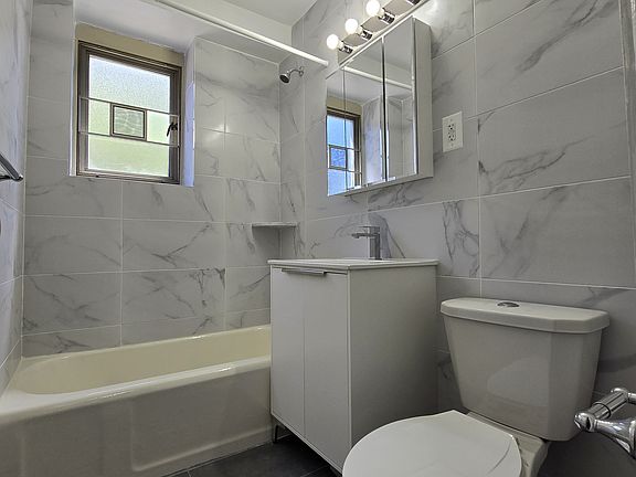 4th image of 6925 197th St #2