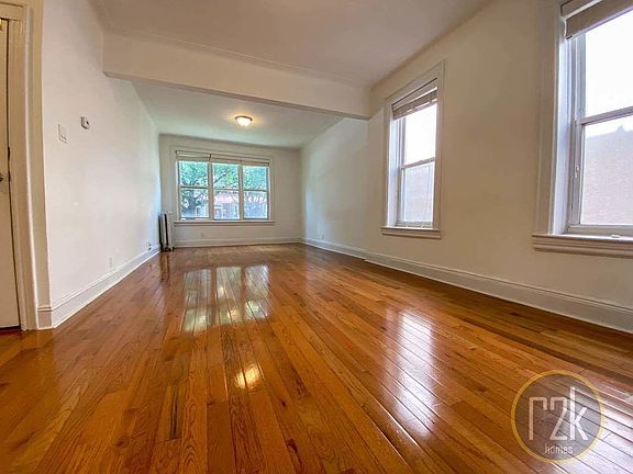 3rd image of 23-31 26th St #2F