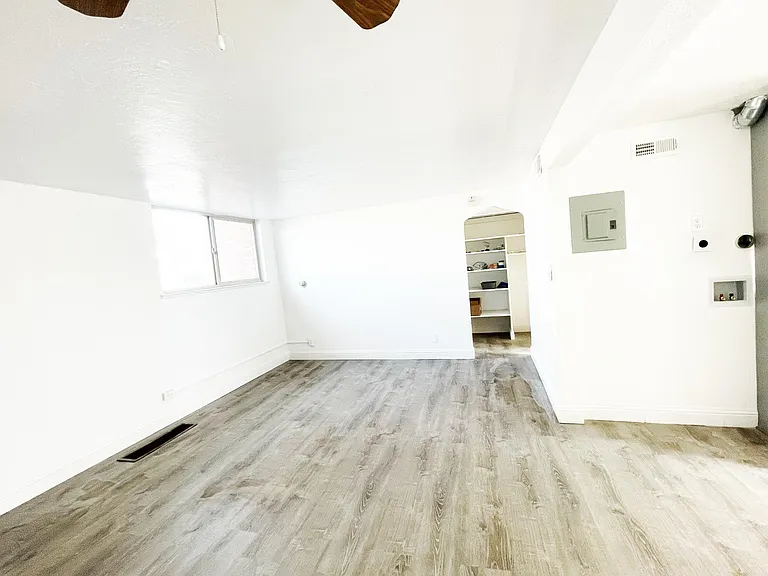 3514 E Bruce Randolph Ave — Photo 8