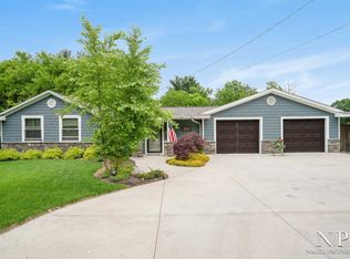 356 Summit Ave NE, Rockford, MI 49341