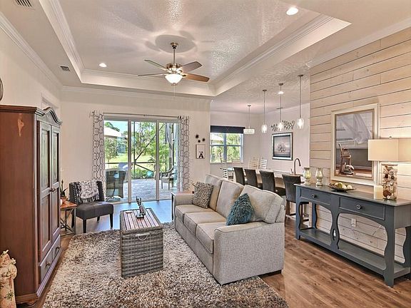 3rd image of 6060 Sequoia Cir