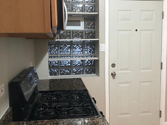 5th image of 2551 N Laramie Ave APT 3S