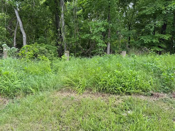 N Virginia St, Farmville, VA 23901