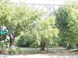 2701 E 1st St, Fort Worth, TX 76111