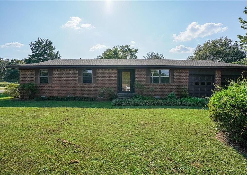1st image of 1407 Lilac Ave