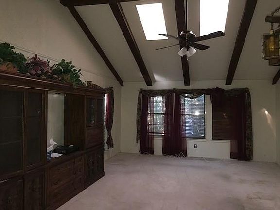 3rd image of 7620 Skylake Dr