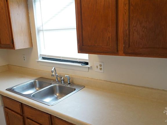 5th image of 1474 S Fairfield Dr APT 5