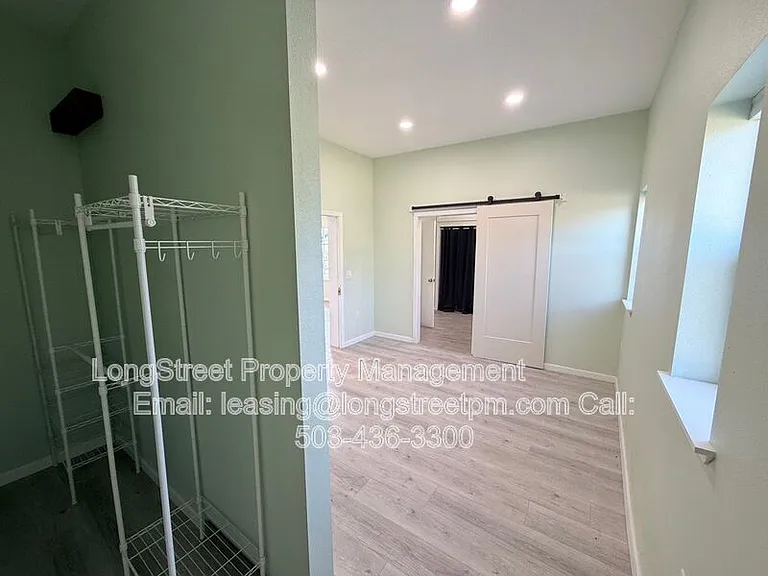 758 Browning Ave S #B — Photo 18