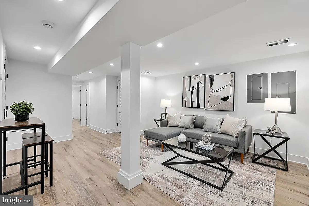 Building Photo - 518 Buchanan St NW #BASEMENT
