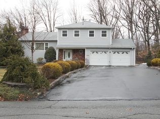 5 Toby Ter, Towaco, NJ 07082