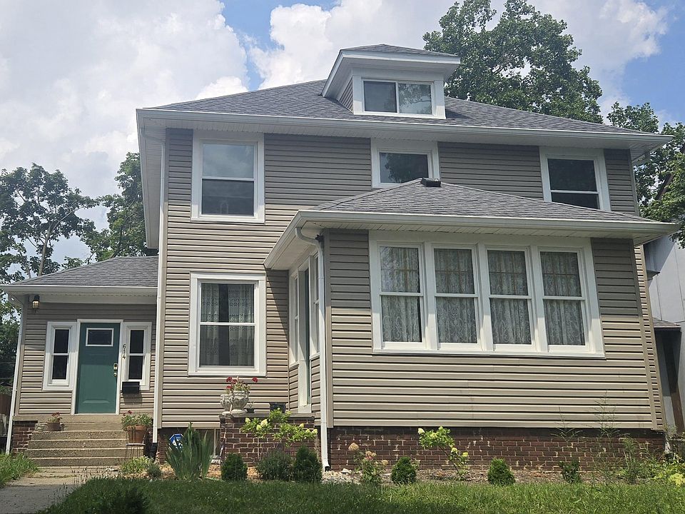 1st image of 614 S 11th St